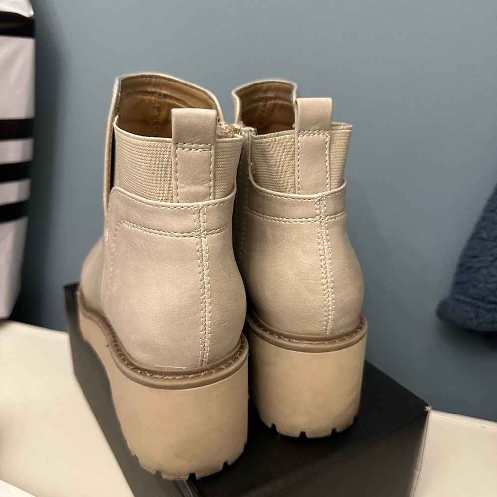 Dolce Vita boots
